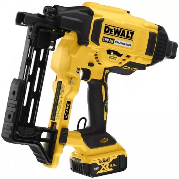 Aku sponkovačka DeWalt DCFS950P2 na ploty 18V 2x5 Ah