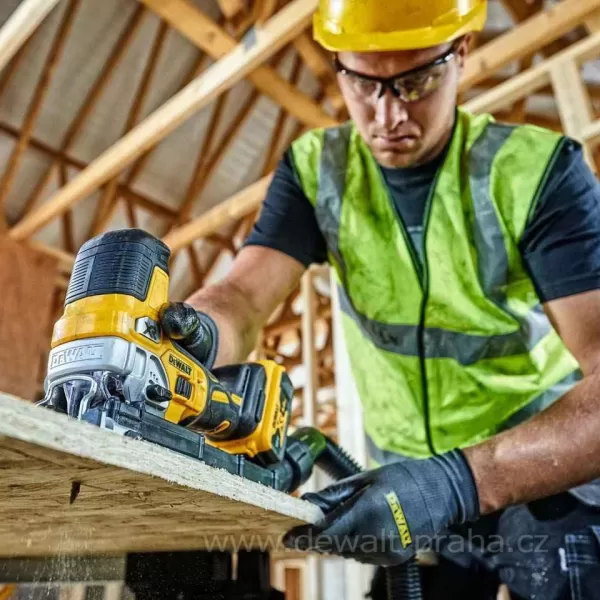 Aku přímočará pila Dewalt DCS335P2 18V 2x5,0Ah