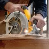 Aku kotoučová pila Dewalt DCS570P2 18 V/ 5,0Ah