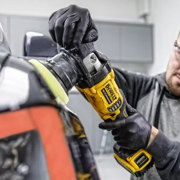 Aku leštička excentrická 18V 2x5,0Ah Dewalt DCM848P2