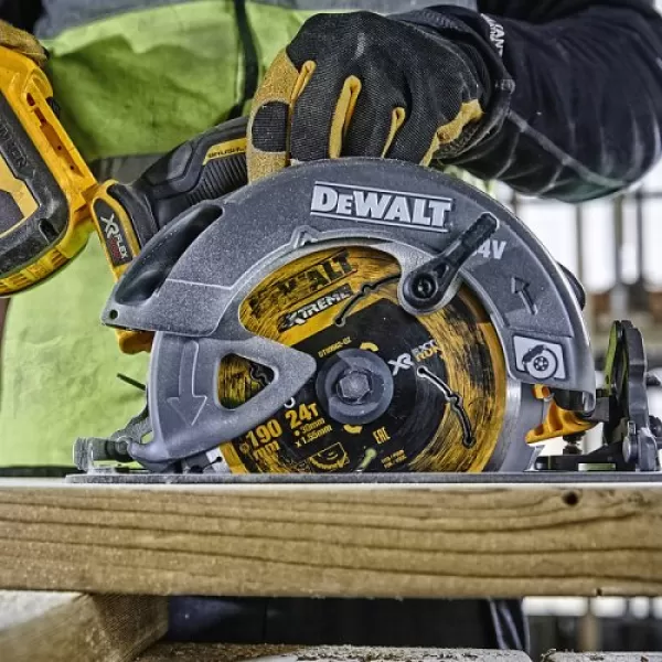 Aku kotoučová pila Dewalt DCS578NT 54V solo FLEXVOLT