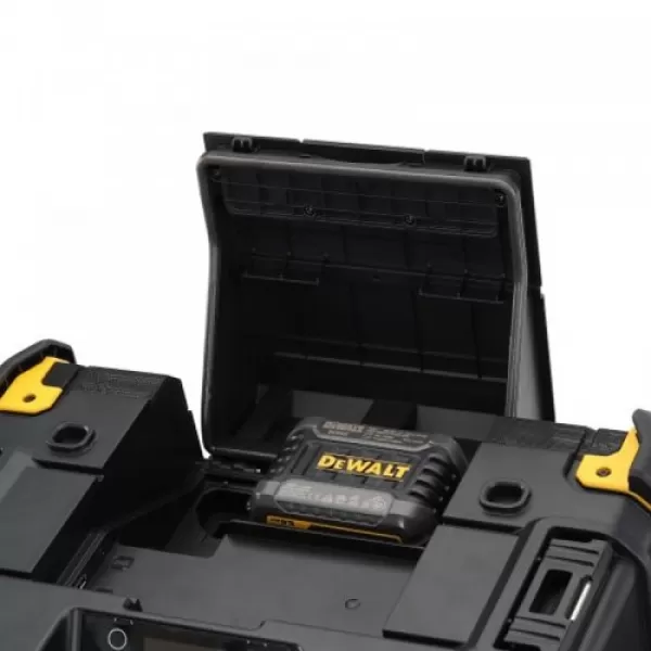 Rádio s nabíječkou Dewalt TSTAK DWST1-81078