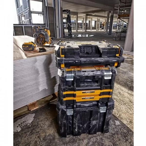 Rádio s nabíječkou Dewalt TSTAK DWST1-81078