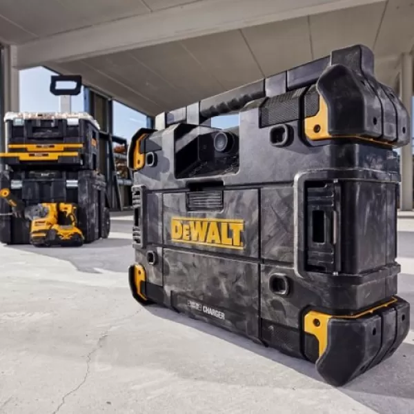 Rádio s nabíječkou Dewalt TSTAK DWST1-81078