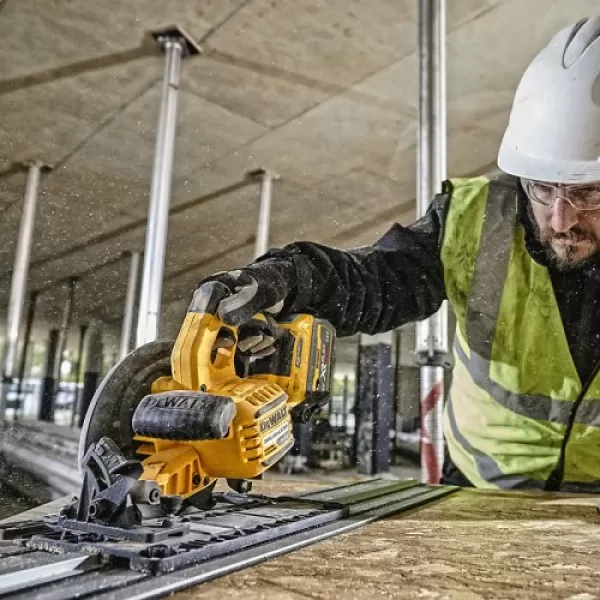 Aku kotoučová DeWalt DCS579X2 pila 54V 2x3,0Ah FLEXVOLT