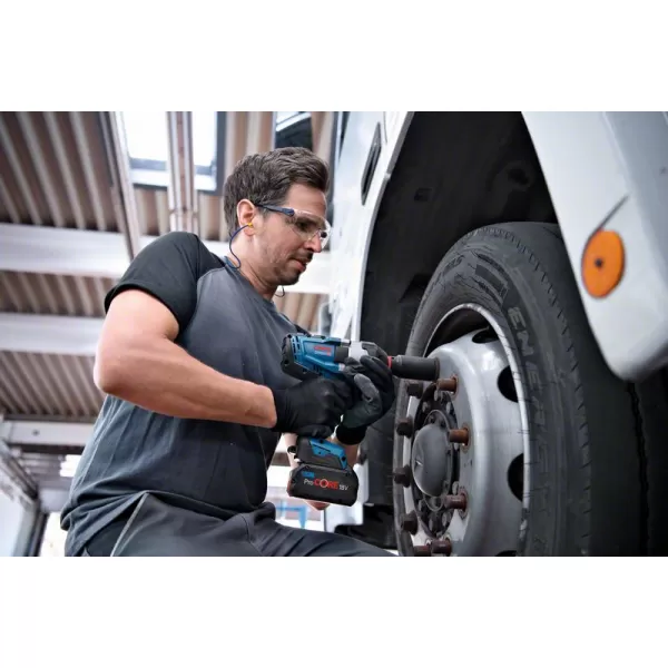 Aku rázový utahovák Bosch GDS 18V-1050 H Professional BITURBO, 2 × 18V/8.0 Ah,GAL 1880 CV, L-BOXX 136 06019J8502