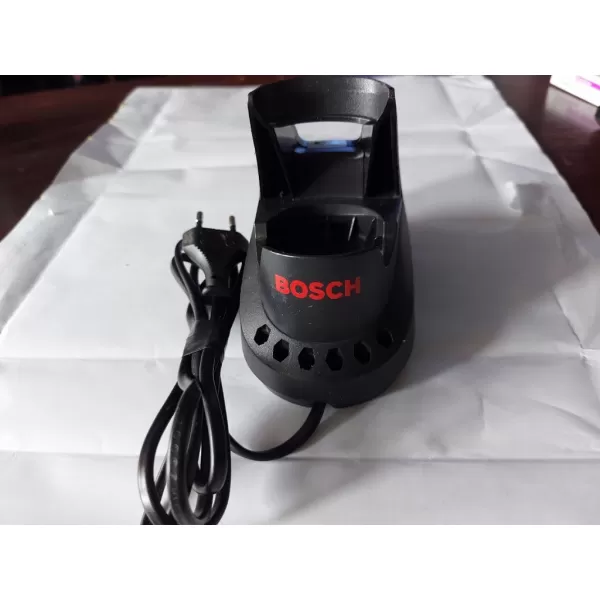 Nabíječka Bosch  2607225489