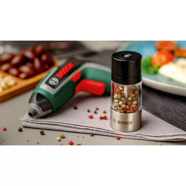 Aku šroubovák Bosch IXO 7 set 0603E0021