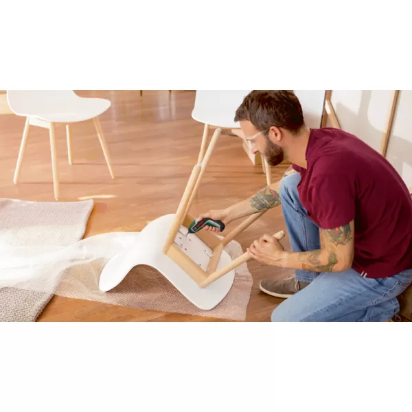 Aku šroubovák Bosch IXO 7 set 0603E0021