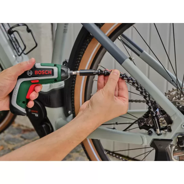 Aku šroubovák Bosch IXO 7 set 0603E0021