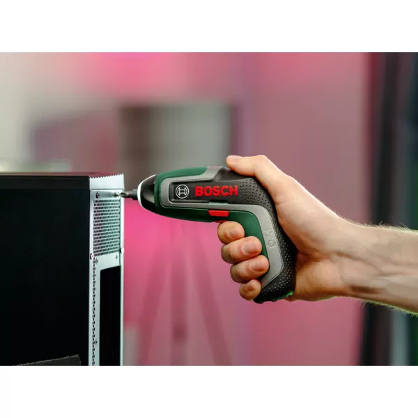 Aku šroubovák Bosch IXO 7 set 0603E0021