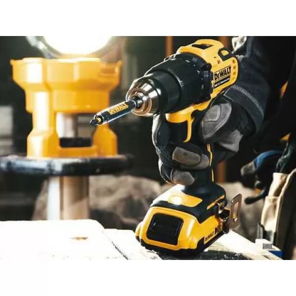 Aku příklepová vrtačka 18V 2x2,0Ah Dewalt DCD709D2T