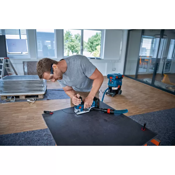 Aku přímočará pila Bosch GST 18V-155 SC Professional - solo 06015B0000