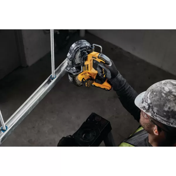 Aku pásová pila kov Dewalt 18V 46mm - solo DCS377N