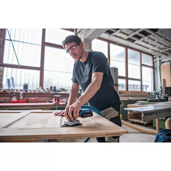 Aku vibrační bruska Bosch GSS 18V-13 Professional + příslušenství