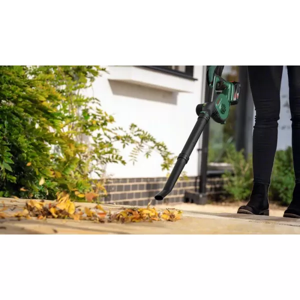Aku foukač na listí Bosch UniversalLeafBlower 18V-130