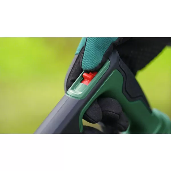 Aku foukač na listí Bosch UniversalLeafBlower 18V-130