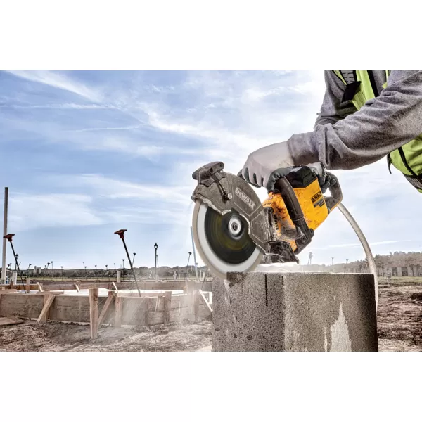 Diamantový kotouč DeWalt ELITE SERIES 230×22,23mm pro řezání betonu DT20462