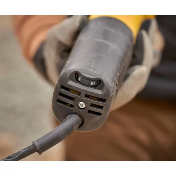 Úhlová bruska Stanley FATMAX FMEG225VS 125 mm