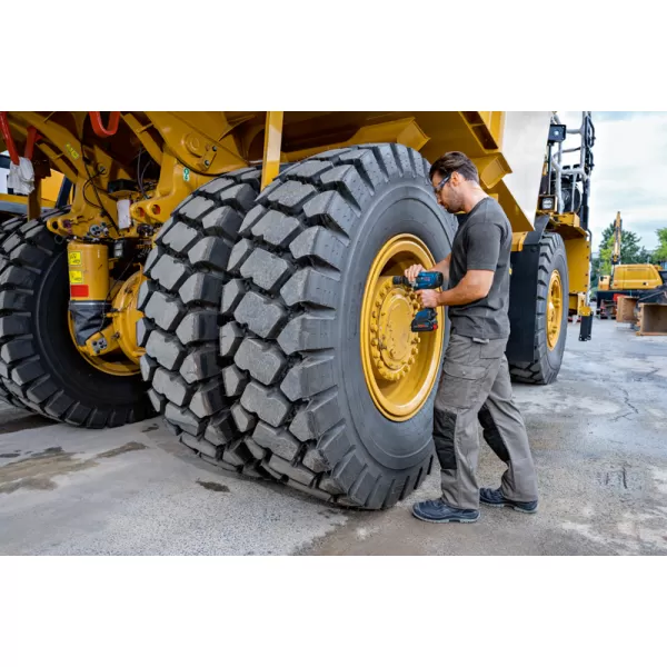 Aku rázový utahovák Bosch GDS 18V-1600 HC Professional 2 x aku 8,0Ah 06019M1002