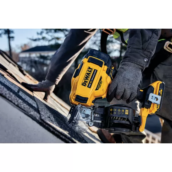 Pokrývačská hřebíkovačka 18V Dewalt DCN45RND2