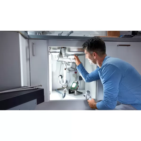 Aku svítilna Bosch UniversalWorkLight 18V-2100 solo