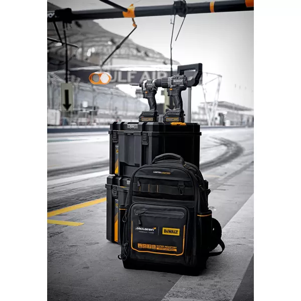 Batoh DeWalt McLaren DWST60122-1