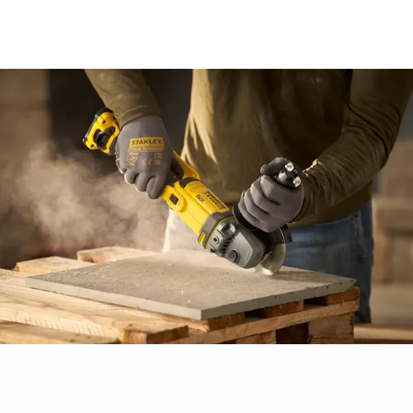 Aku úhlová bruska Stanley FATMAX® SFMCG300B, V20, bez baterie a nabíječky 18 V