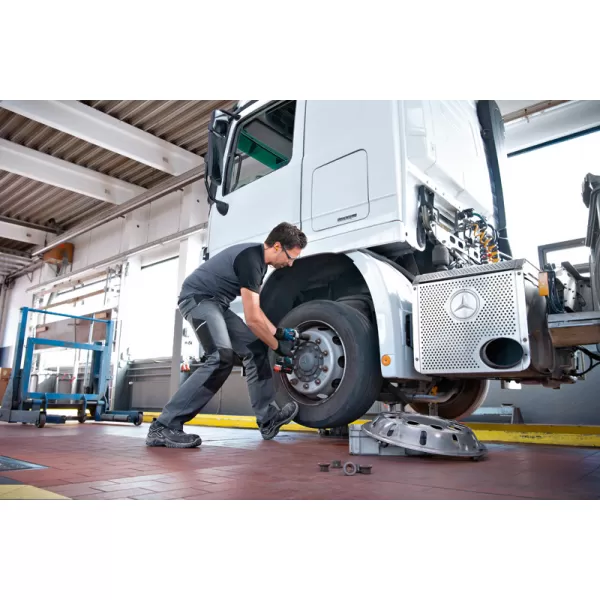 Aku rázový utahovák Bosch GDS 18V-1000 Professional (sólo) 06019J8300