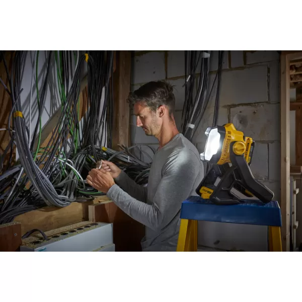 Aku pracovní světlomet Stanley FATMAX® SFMCL030B, bez baterie a nabíječky 18 V