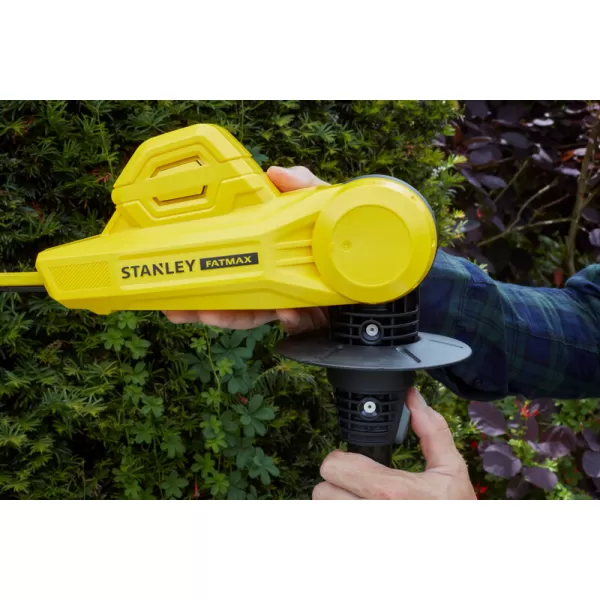 Aku nůžky na živý plot 45cm na tyči Stanley FATMAX® SFMCPH845B, bez baterie a nabíječky 18 V