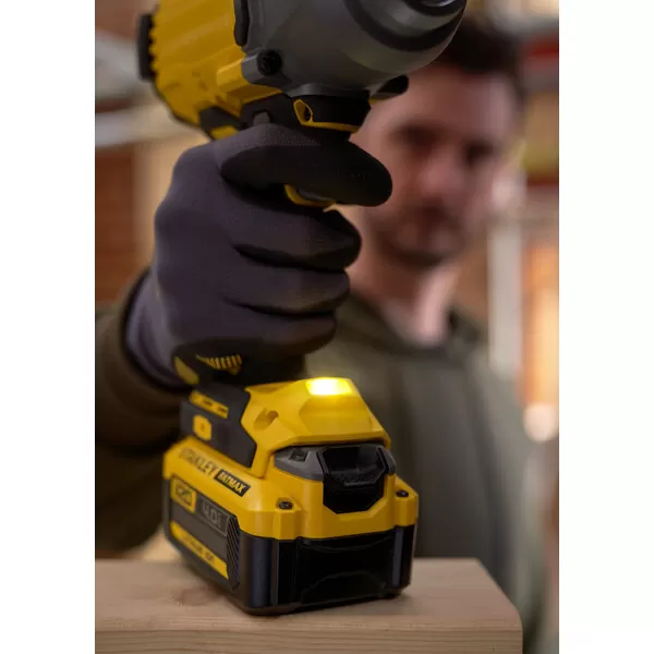 Aku bezuhlíkový rázový utahovák Stanley FATMAX® SFMCF940B, V20, bez baterie a nabíječky 18 V