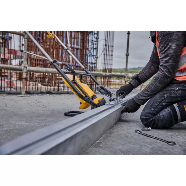 Aku vibrační lať DeWALT DCPS330N POWERSHIFT