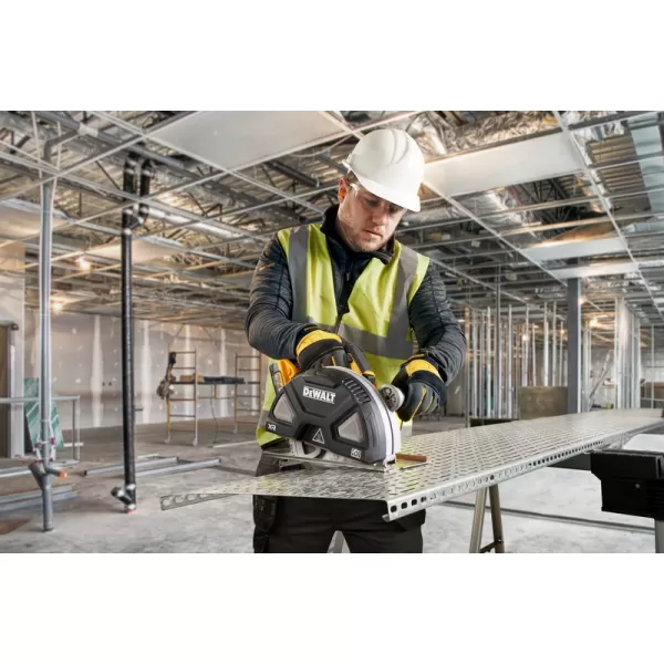 Aku okružní pila na kov DeWalt DCS383N, 18V, solo