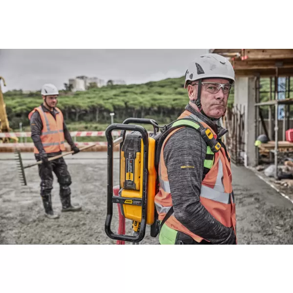 Aku ponorný vibrátor na záda DeWALT DCPS310N POWERSHIFT