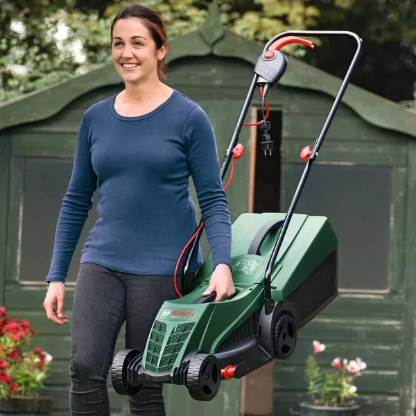 Sekačka elektrická Bosch EasyRotak 32-235