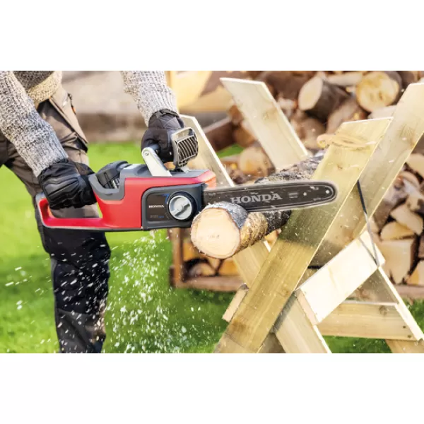 Aku řetězová pila Honda HHC36B XB (bez baterie a nabíječky)