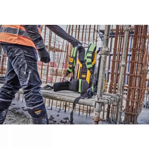 Aku ponorný vibrátor na záda DeWALT DCPS310N POWERSHIFT