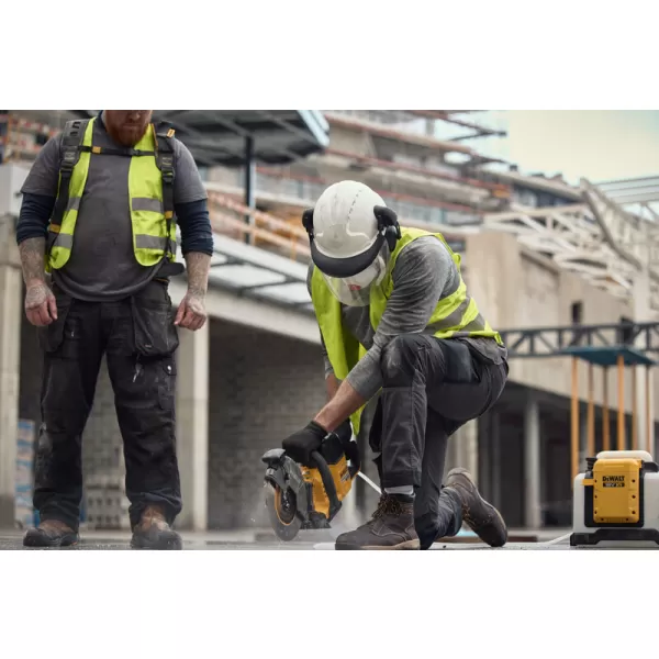 Nádrž na vodu DeWALT DCE6820N, 18V