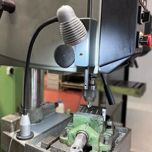 LED pracovní svítidlo Flexi 90 stupňů 450 lumenů Bauer + Böcker