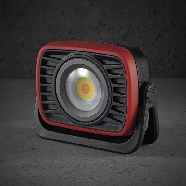 Mini aku. prac. svítidlo 300-1500 lumenů 2700-6500K ve 4 stupních FORMAT