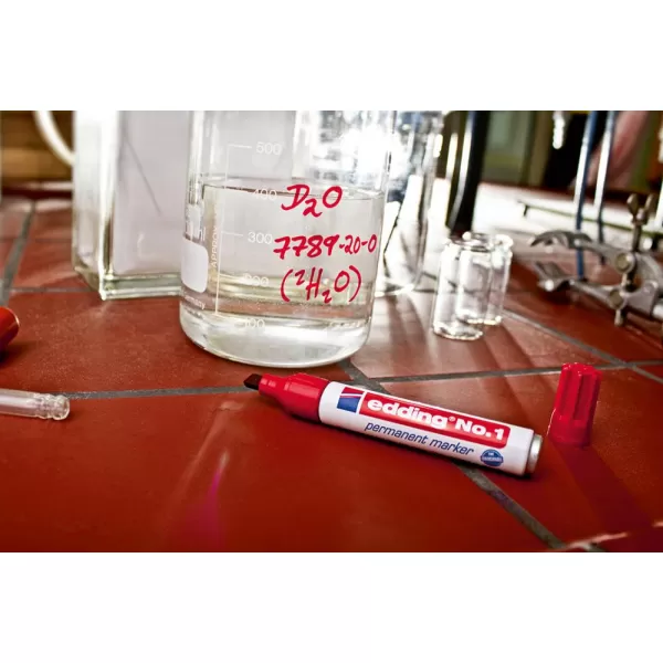 Popisovač permanentní 1 červený edding