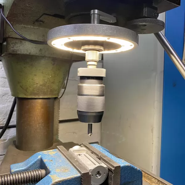 LED strojní svítidlo Kruhové světlo 160mm 460 lumenů Bauer + Böcker