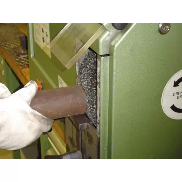 Kulatý kartáč ocelový drát 125x21/23mm,vlnitý0,3mm Lessmann